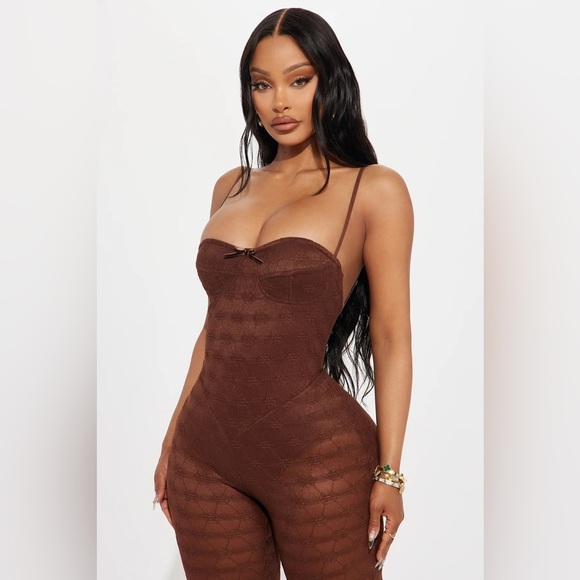 Fashion Nova Valentina Lace Jumpsuit - Chocolate | Lace Brown Jumpsuit | S | NWT - Picture 5 of 6
